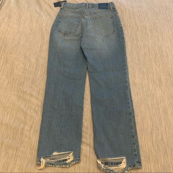 Abercrombie & Fitch Ultra High Rise Ankle Straight Jeans NWT 27W Light Wash - Picture 4 of 6